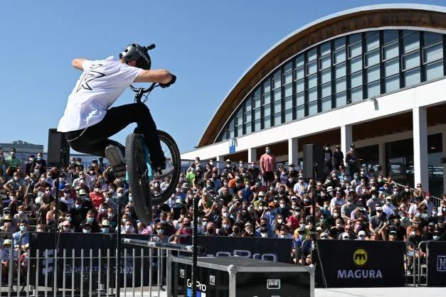1735518321209815.jpg image-EUROBIKE.jpg